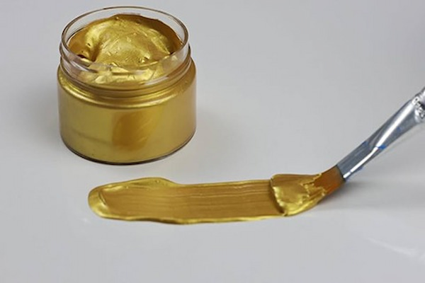 تصویر 2 از رنگ پلاستیکی طلایی مناسب فضا های داخلی و تزئینی